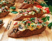 کاناپ قارچ و ژامبون