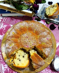کیک کشمش وگردو