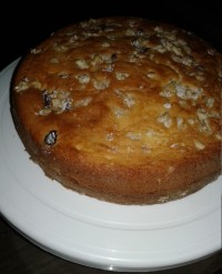 کیک گردو وکشمش