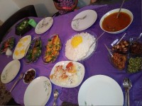 مهمانی دور همی دوستانه