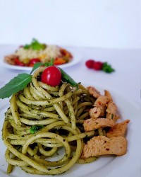 اسپاگتی با سس پستو