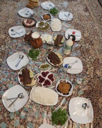 یه شام دورهمی و دستپخت خواهرزاده المیراجونی