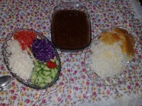 فسنجون و پلوی زعفرانی