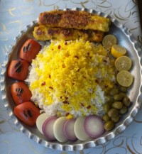 برنج کته ای با کباب تابه ای مرغ