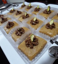 حلوا مجلسی دو رنگ