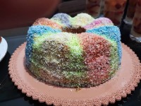 سلام دوستان اینم کیک خوشمل من