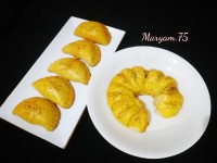 پیراشکی گوشت و قارچ