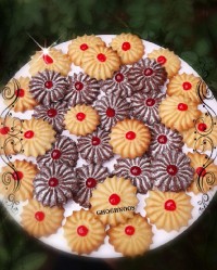 شیرینی خوشمزه تیک تاک سفارشی