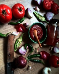 سس گوجه فرنگی