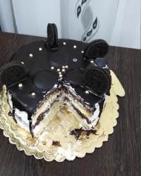 میز تولد همسری .کیک خودم پز:-P: