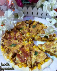 پیتزا گوشت و سبزیجات