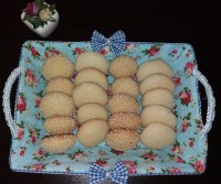 کلوچه کنجدی و شکری