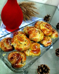 نان رولی دارچینی کشمشی باکرم پیراشکی