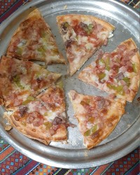 پیتزاقارچ وگوشت