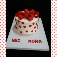 کیک خال خالی