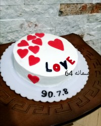 کیک خامه ای با تزیین فوندانت