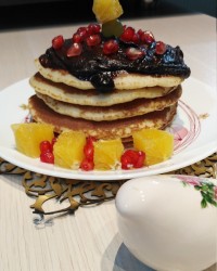 پنکیک میوه شکلاتی
