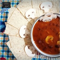 خوراک لوبیا چیتی با قارچ