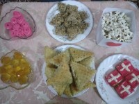 ژله رولی وهدیه .پاستیل وسمبوسه و مکعب آجیلی