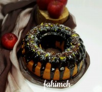 کیک مغزدار سیب