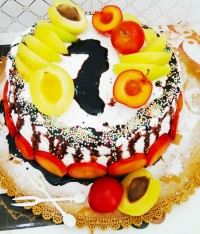 کیک اسفنجی میوه ای