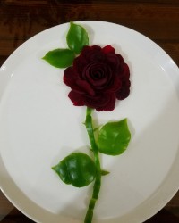 شاخه گل رز بالبو