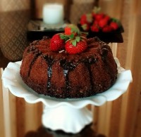 بازم کیک از نوع شیر شکلاتی با دستور لی لی عزیز.