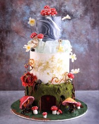 کیک فوندانت ، کیک طبقاتی