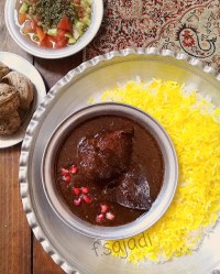 خورش فسنجان با مرغ