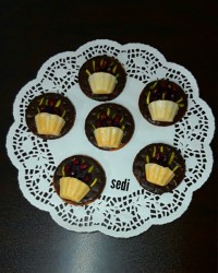 شکلات اناری یلدایی