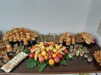 میز پذیرایی تولد پناه کوچولو بچه ی شیرین زبون اپارتمانمون