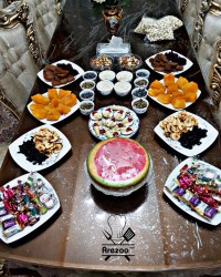 یلدا در کنار خانواده و دوستان