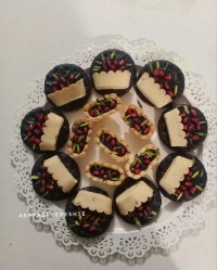 شکلات اناری یلدایی