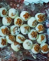 باسلوق وشیرینی پف پفی یلدایی