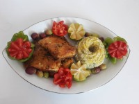 سبزی پلو با ماهی قزل