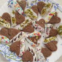 شیرینی های قلب دورنگم برای مهمون های عزیزم