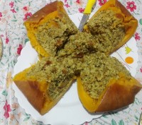 دلمه کدو حلوایی عالی شده ، فقط یادم رفته بود قبلش عکس بگیرم :-)