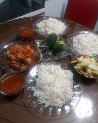 رشته پلو با مرغ