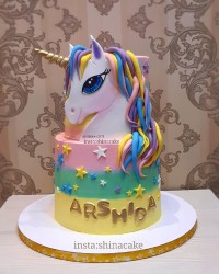 کیک یونیکورن کیک اسب تک شاخ