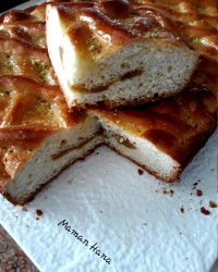 نان مخصوص رمضان تبریز با مغز حلوا..ممنونم خانم نائبی عزیز⚘⚘