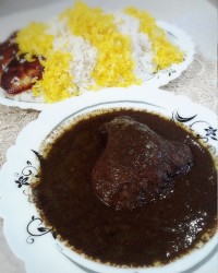 خورش فسنجان با بادام زمینی