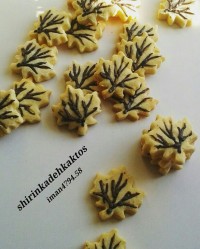 شیرینی خشک برگ درخت افرا