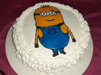 اولین کیک خامه کشی شده واولین کارم با ژله بریلو واقعا عالی شد