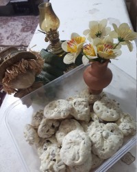 اینم شیرینی پفکی گردویی من برا اولین بار ???