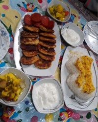 ناهار روز جمعه خونوادگی ?