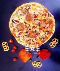 پیتزا با خمیر ده دقیقه ای