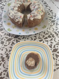 کیک سوپرایز نارگیلی