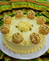 کیک نان خامه ایی