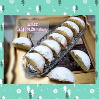 پای سیب با تزیین پودرقند