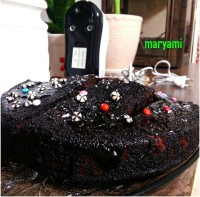 کیکِ خیسِ شکلاتی مخصوصِ پسری